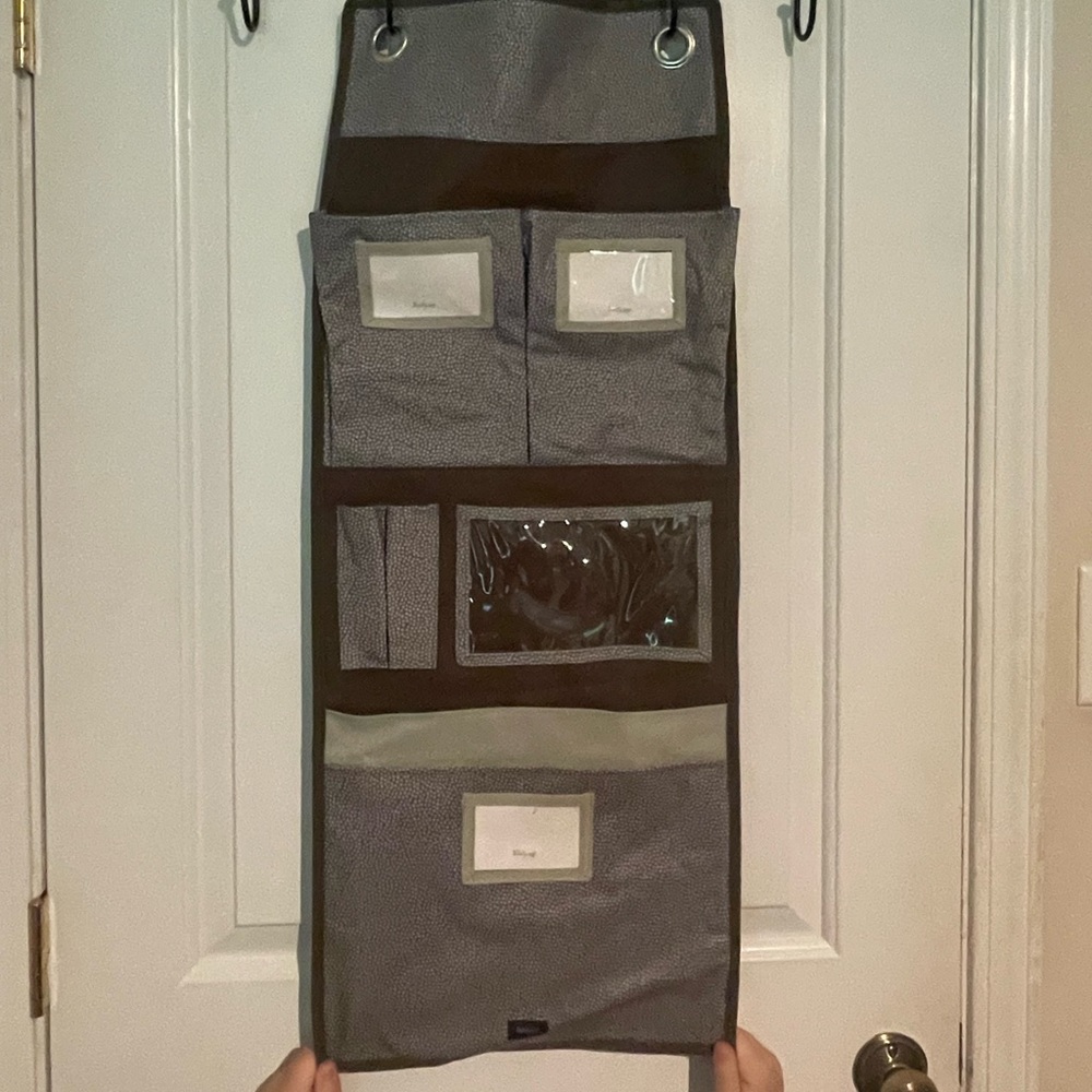 Hanging organizer